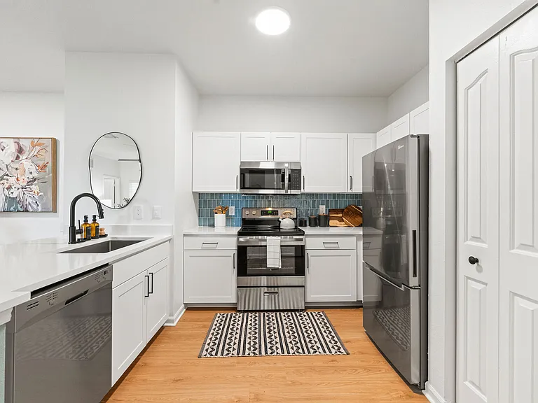 Perse Apartments — Photo 3