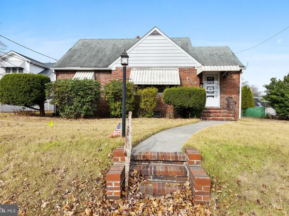 313 W Evesham Rd, Runnemede, NJ 08078