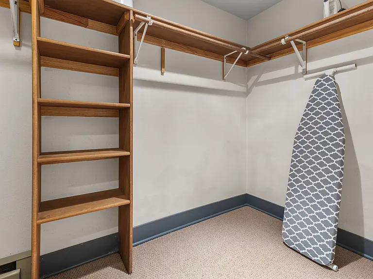 Walk in Closet|Iron and Iron Board | 2nd Level