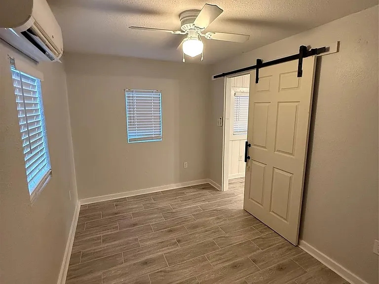 2406 Kilgore Rd — Photo 8