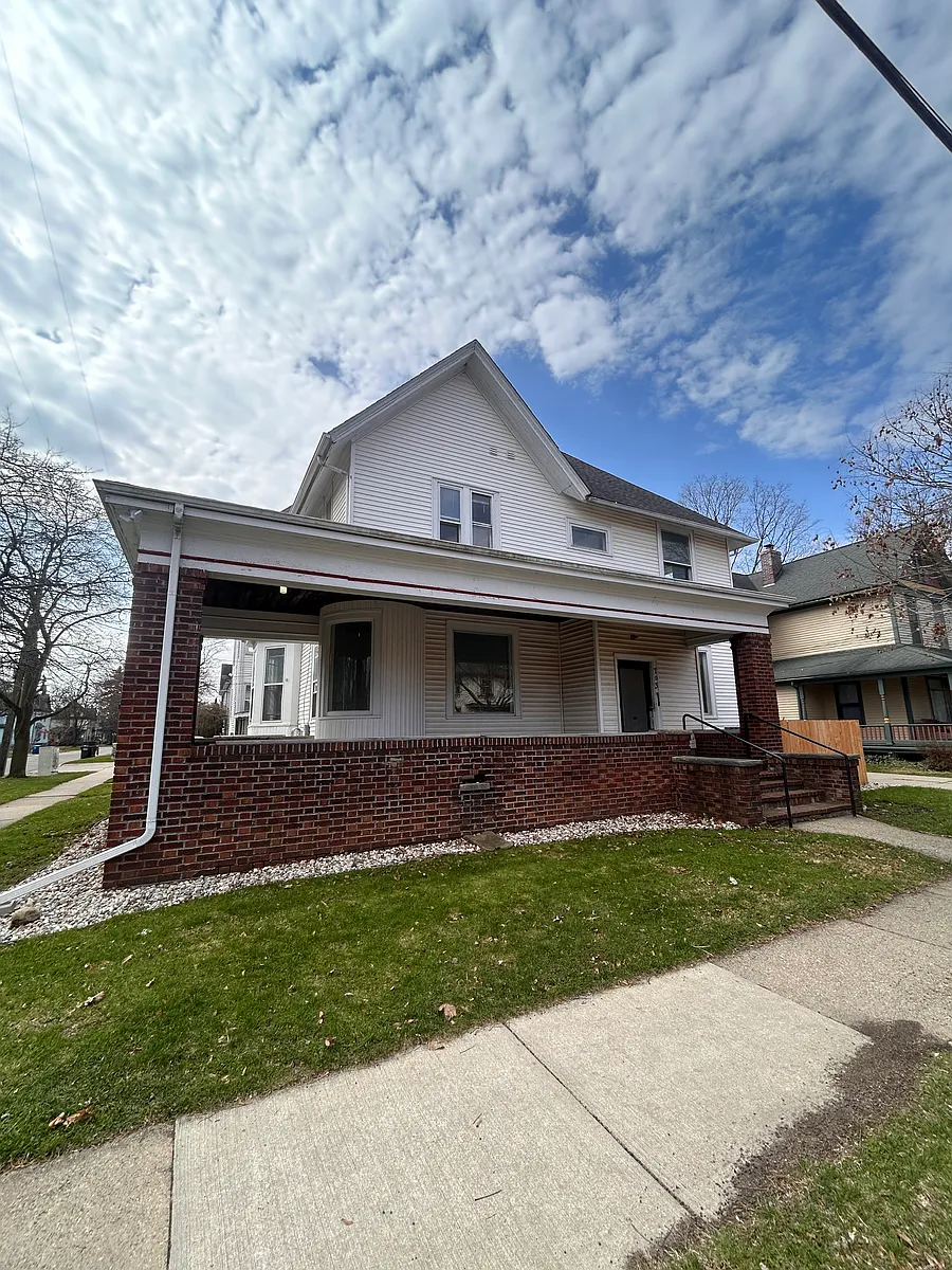 Building Photo - 703 W Lovell St #G
