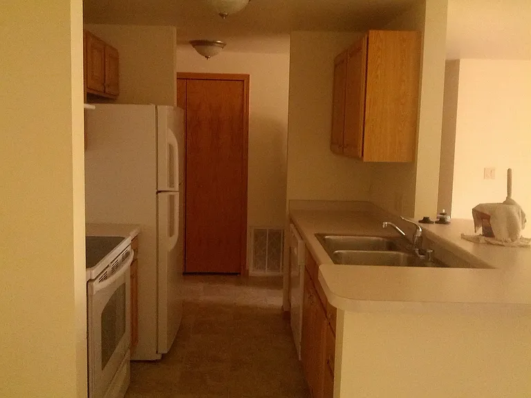 Pheasant Run Apartments — Photo 48