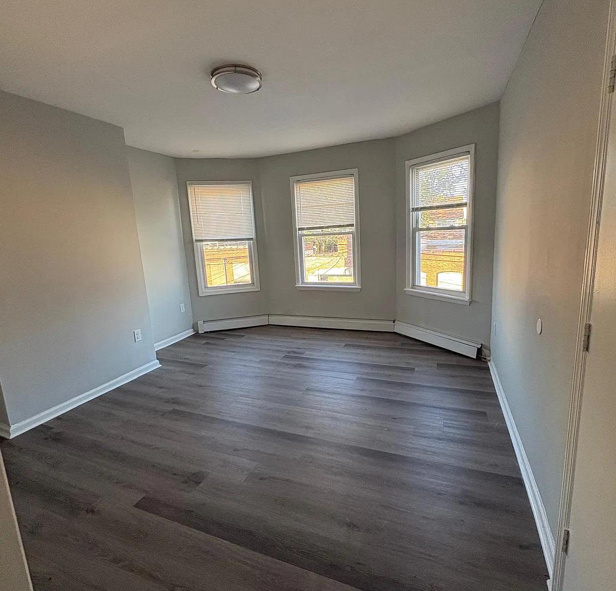 2 bed, $1,881 — Photo 3