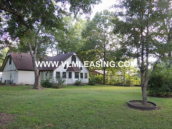 2nd image of 183 E Glenpool Blvd S