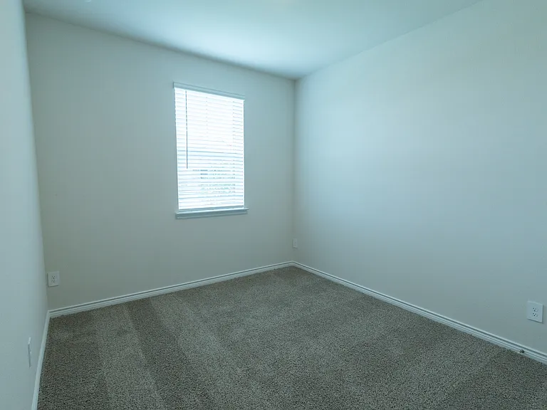 2617 Lewisville Rd — Photo 5