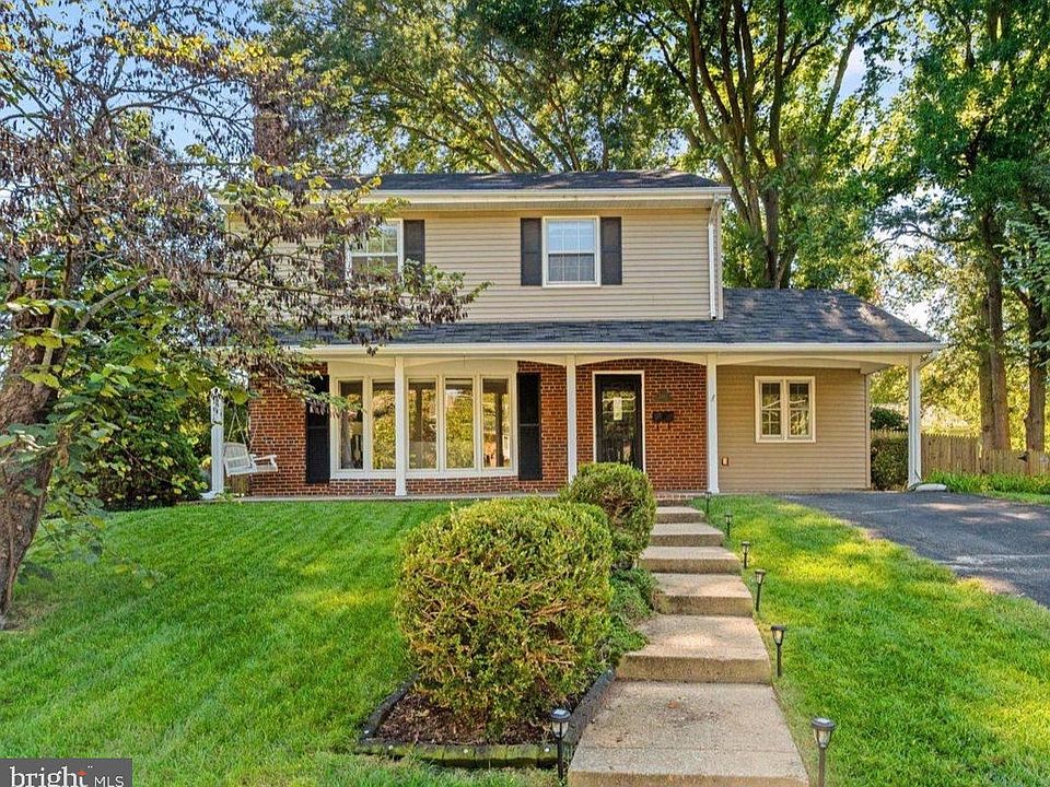 1st image of 2407 Cavendish Dr