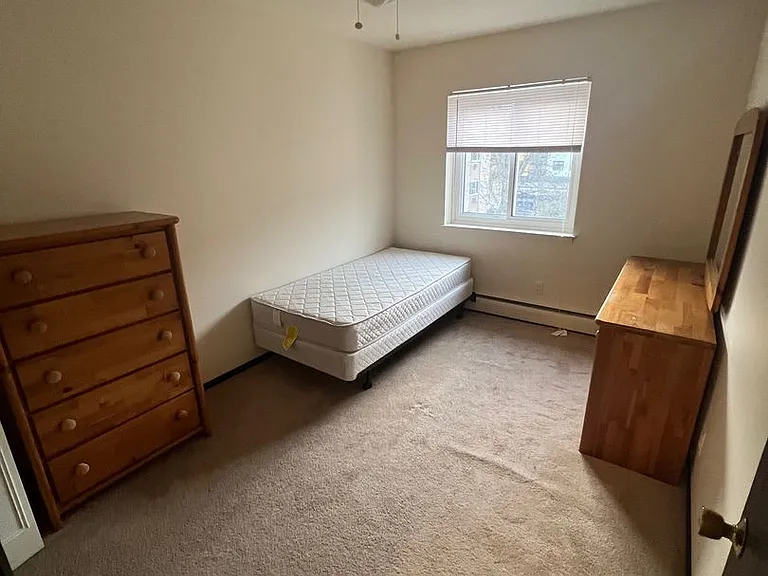 Allen House Apartments — Photo 21