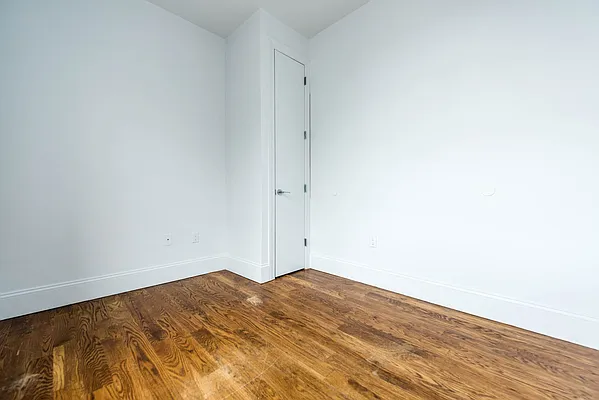 Rented by Nooklyn NYC LLC | media 9