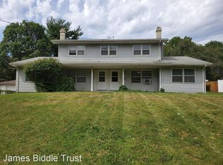 7201 Forest Ct, Windsor Heights, IA 50324