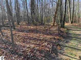 5194 Cherry Rd, Farwell, MI 48622