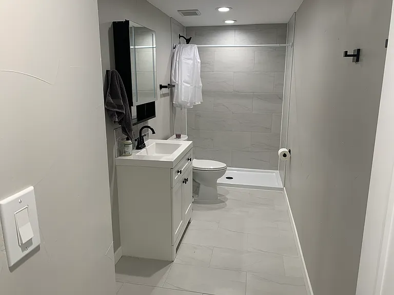 Attached private bathroom