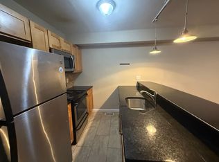 51 Chelsea St #1R, Boston, MA 02128