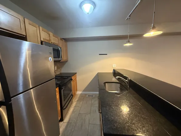 51 Chelsea St, Boston, MA