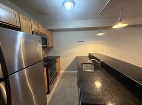 51 Chelsea St, Boston, MA
