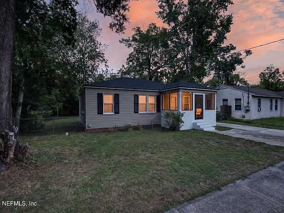 3rd image of 3031 IMPERIAL Street