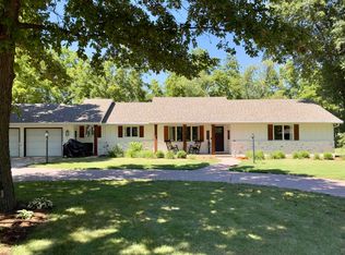 8813 W Pfeiffer Rd, Mapleton, IL 61547