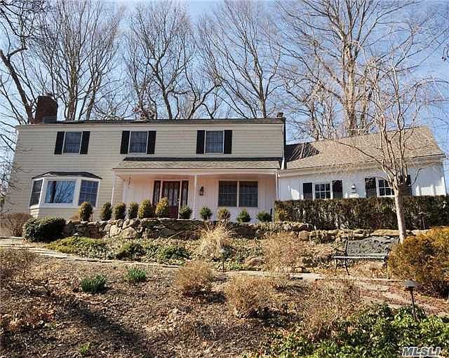 1st image of 4 Brewster Ct
