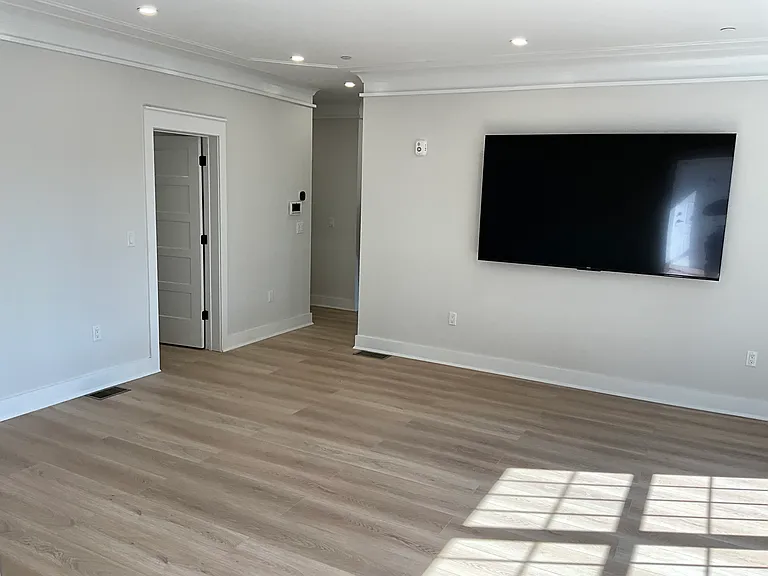 5 Milton Ave #3 — Photo 10