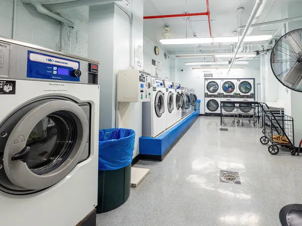 3850 Sedgwick Avenue image 19 of 23