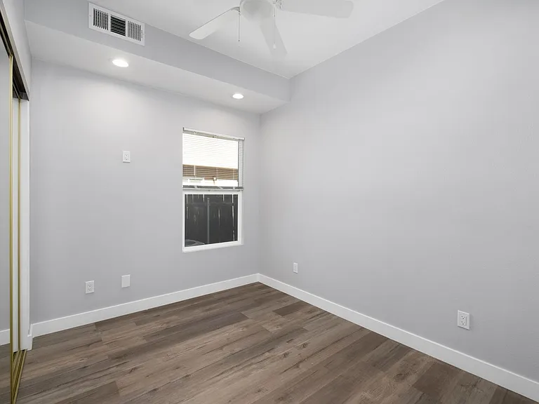 7915 Milton Avenue — Photo 14