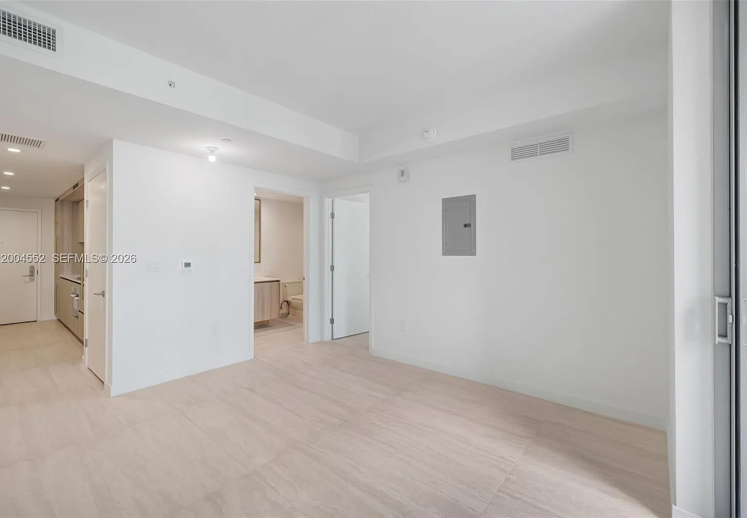 Viceroy Residences — Photo 4