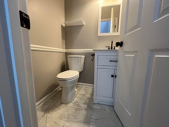 5th image of 2468 Checkerberry Dr