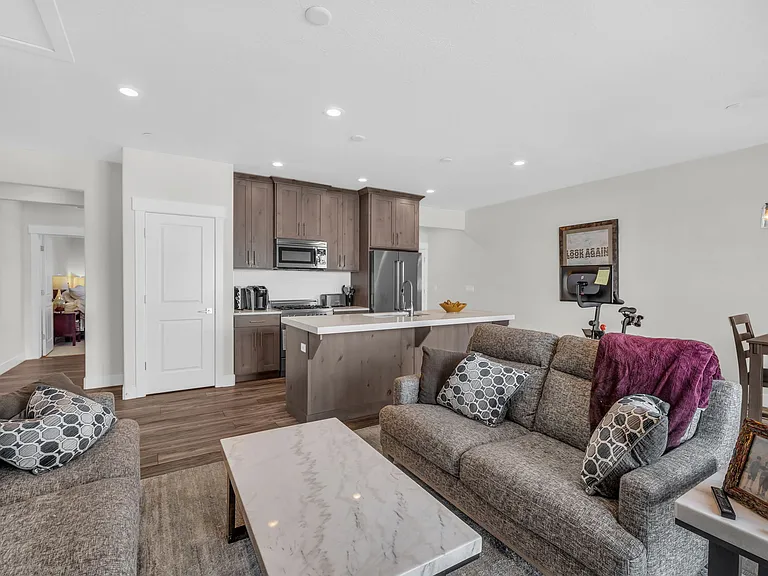 Property is Unfurnished. Photos for ideas only