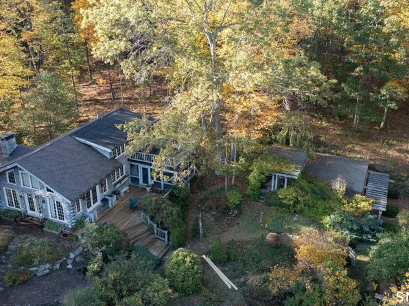 3 Morrissey Lane, Bridgewater, CT 06752