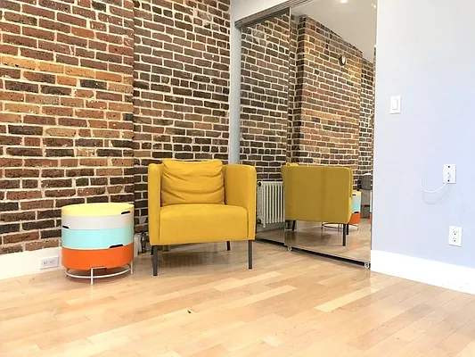 Rented by REAL New York | media 16