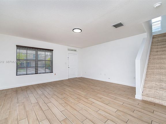 5th image of 624 NE 5th St