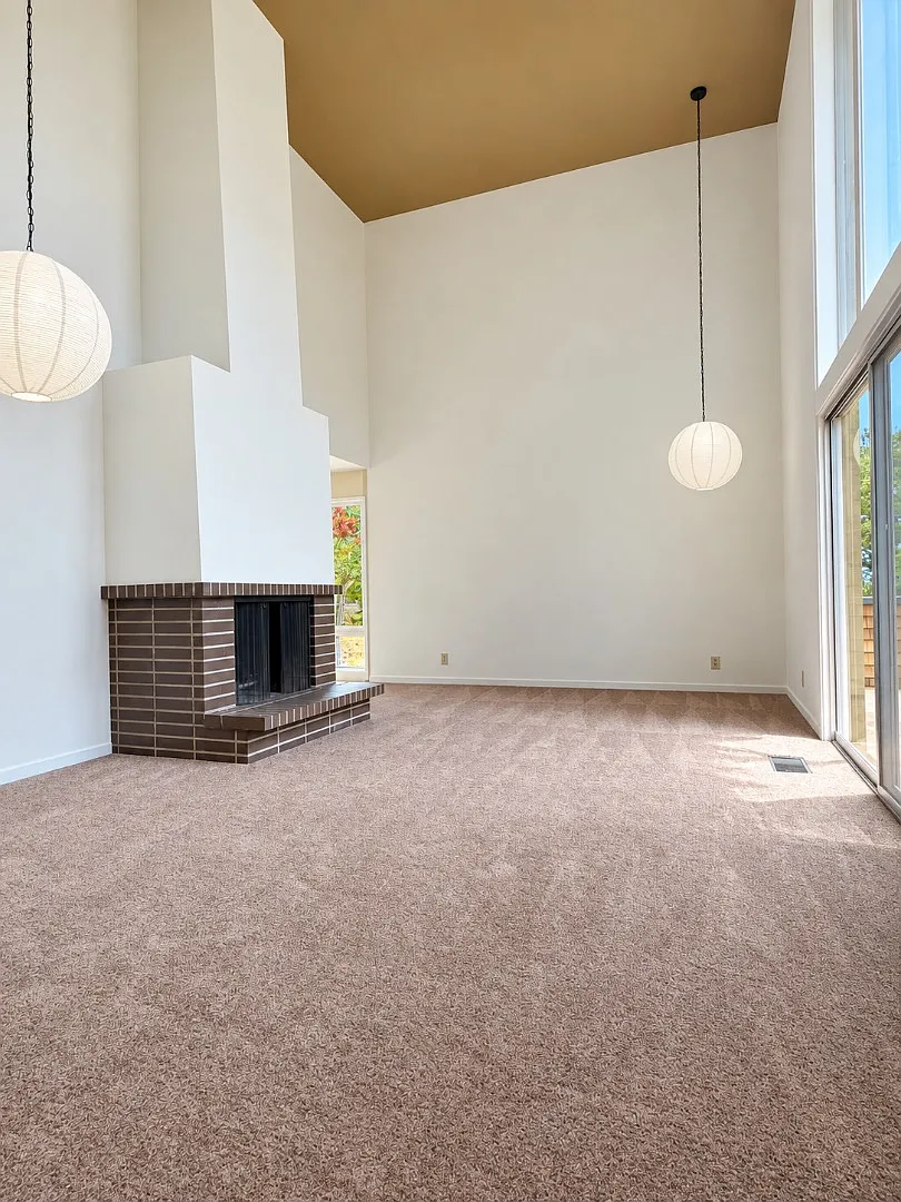 309 Mar Vista Dr — Photo 2