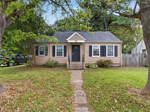 901 Stewart St, Chesapeake, VA 23324