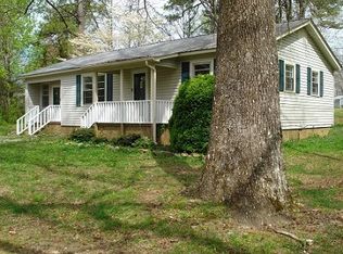 97 Hensley Ln, Scottsboro, AL 35768