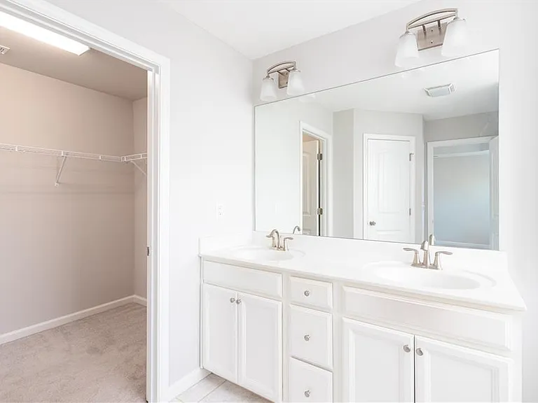 770 Sunset Park Dr — Photo 14