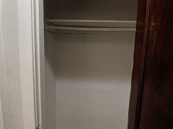 3rd image of 719 W Barry Ave #725A3