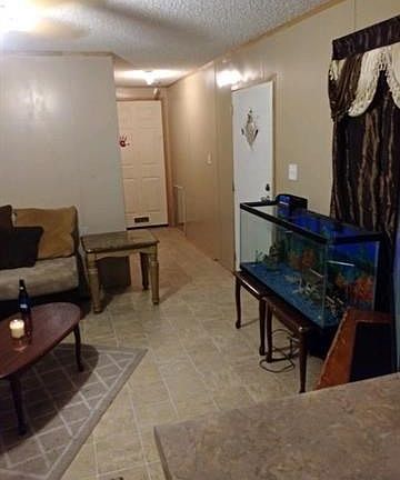 3rd image of 180 Azelea Dr