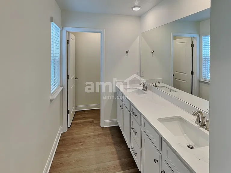 971 Grafton Ridge Dr — Photo 14