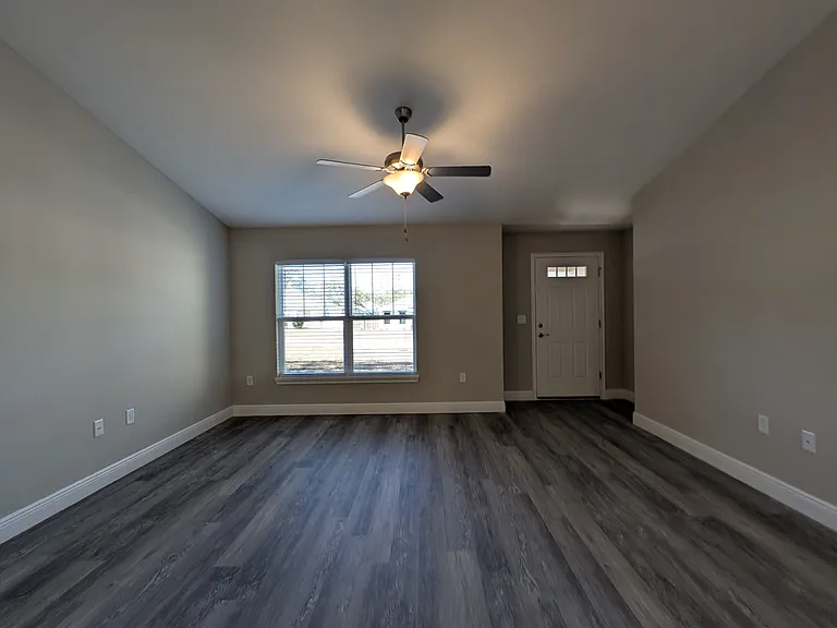 8267 N Santos Dr — Photo 7