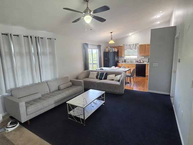 575 Rosebud Cir — Photo 4