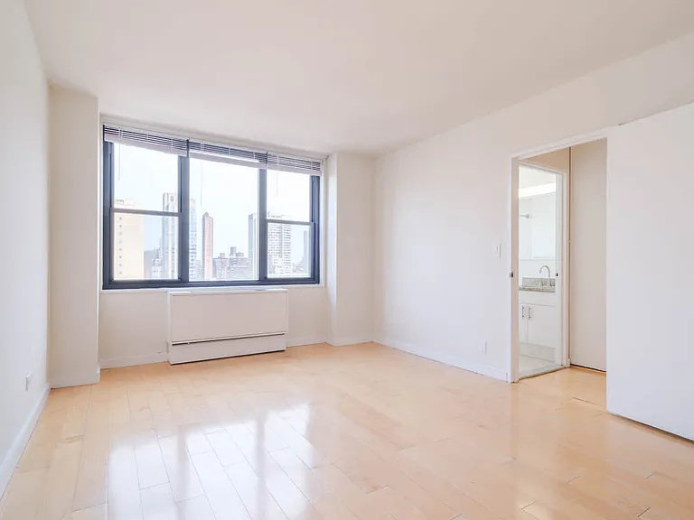 303 E 83rd St #23G — Photo 15