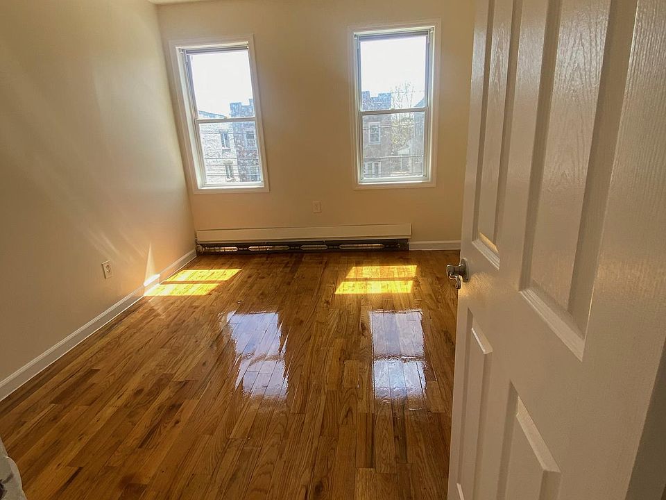 2nd image of 17747 105th Ave Floor 2