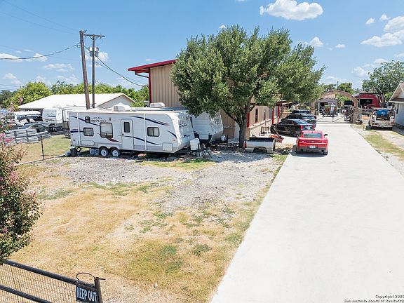 2nd image of 6766 Crestway