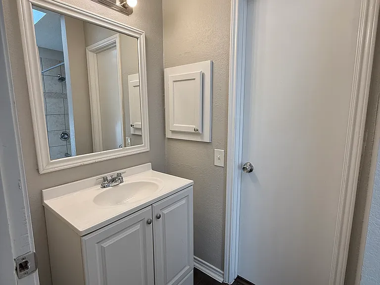 10206 Shayna Dr — Photo 16