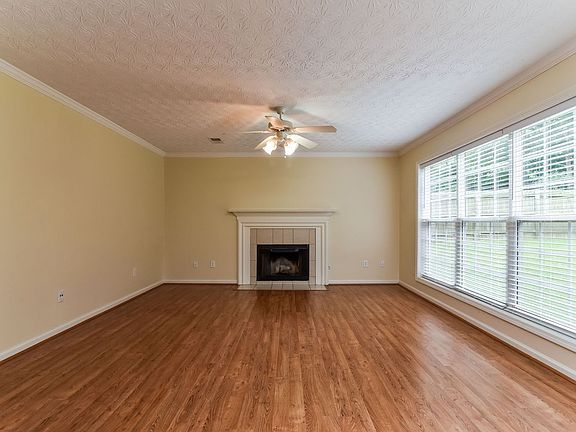 4th image of 7042 Litany Ct