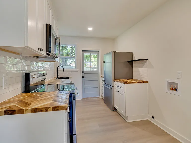 125 Hibiscus Ave — Photo 5