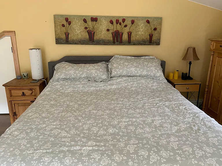 MasterBedroom in loft or can be sitting area