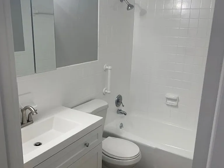 Belleair Palms — Photo 17