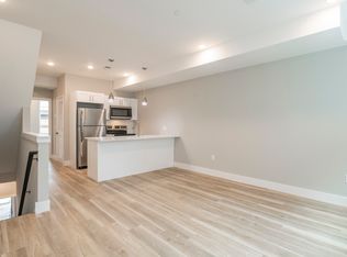 2009 N Darien St, Philadelphia, PA 19122