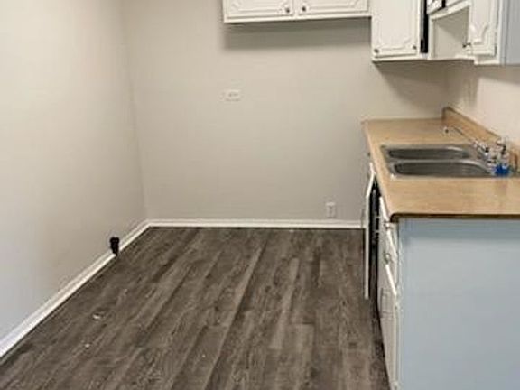 5th image of 1342 Essex Dr