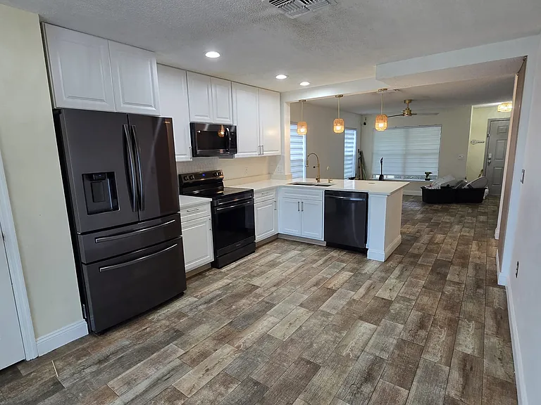 3403 Waterfront Dr — Photo 14